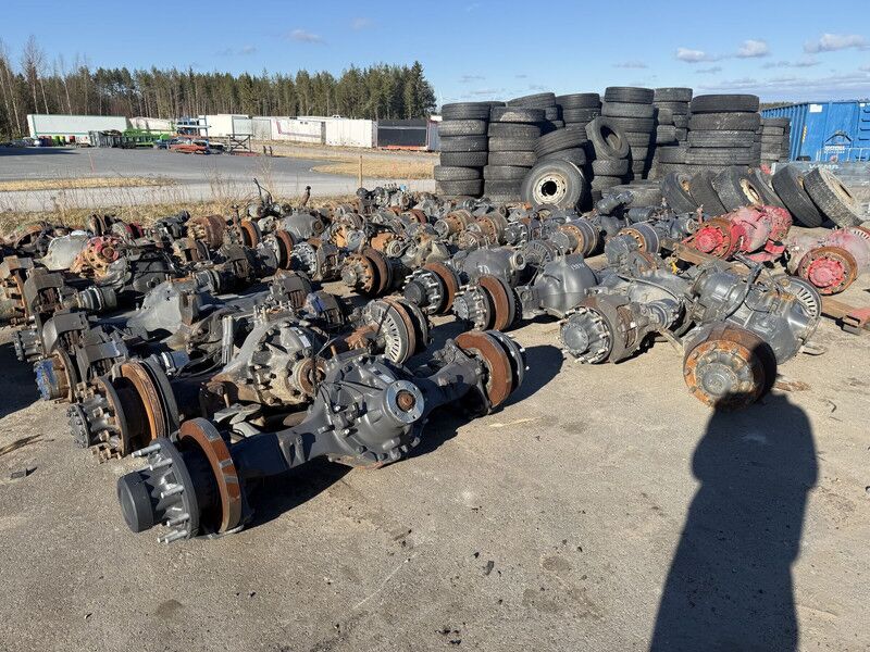 Volvo RTS2370A RSS1125 RTH2610F RTH3312 RTH3815 MD15 CTEV87 - Eixo traseiro: foto 1 Volvo RTS2370A RSS1125 RTH2610F RTH3312 RTH3815 MD15 CTEV87 - Eixo traseiro: foto 1