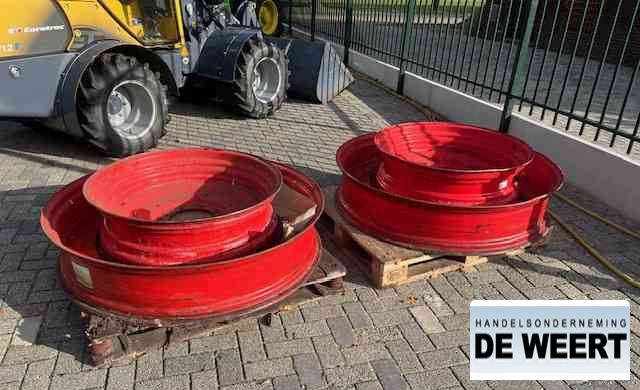 Fendt velgen 50" - Jantes e pneus por Máquina agrícola: foto 1 Fendt velgen 50" - Jantes e pneus por Máquina agrícola: foto 1