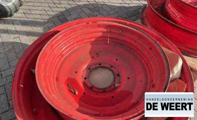 Fendt velgen 50" - Jantes e pneus por Máquina agrícola: foto 3 Fendt velgen 50" - Jantes e pneus por Máquina agrícola: foto 3