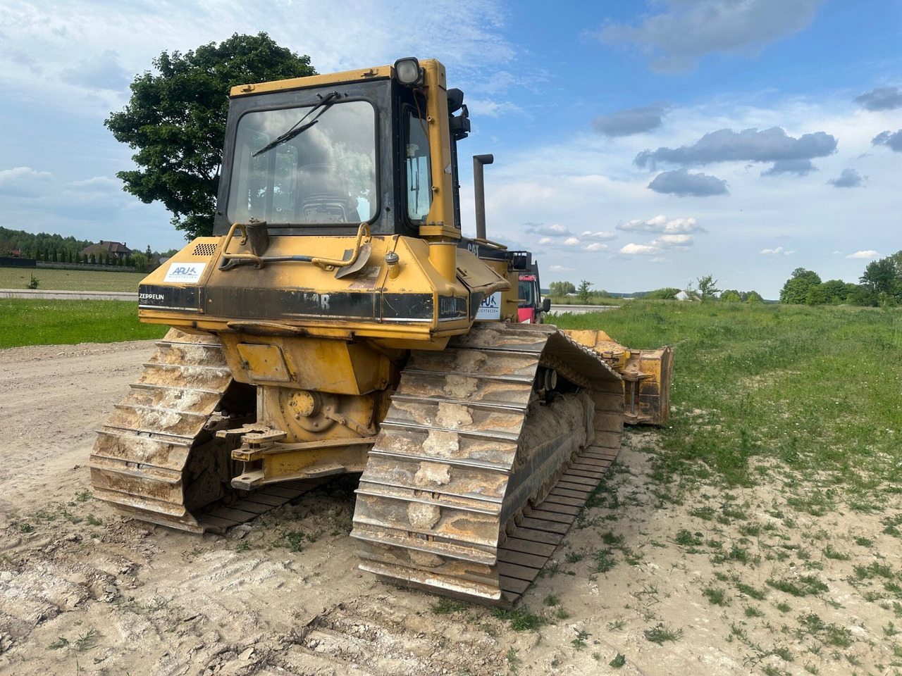 Caterpillar D6M LGP - Buldôzer: foto 4 Caterpillar D6M LGP - Buldôzer: foto 4