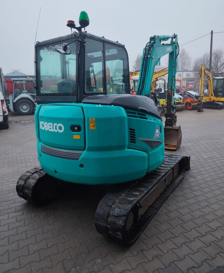 Kobelco SK55 SRX-6 - Mini escavadeira: foto 5 Kobelco SK55 SRX-6 - Mini escavadeira: foto 5