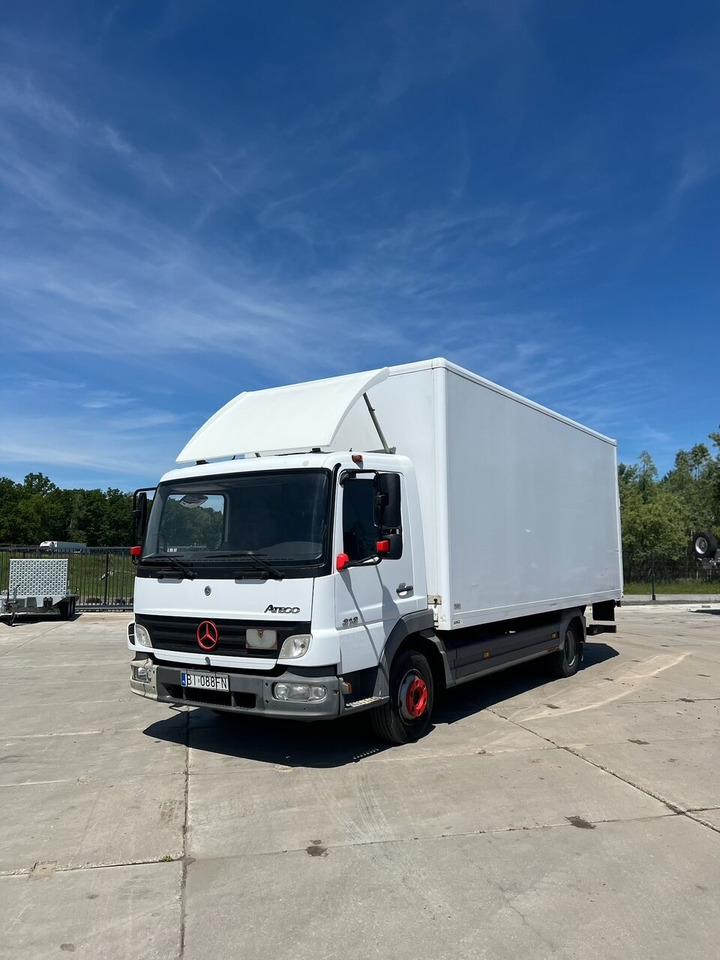 Mercedes-Benz ATEGO 818 dostawczy winda - Camião furgão: foto 1 Mercedes-Benz ATEGO 818 dostawczy winda - Camião furgão: foto 1
