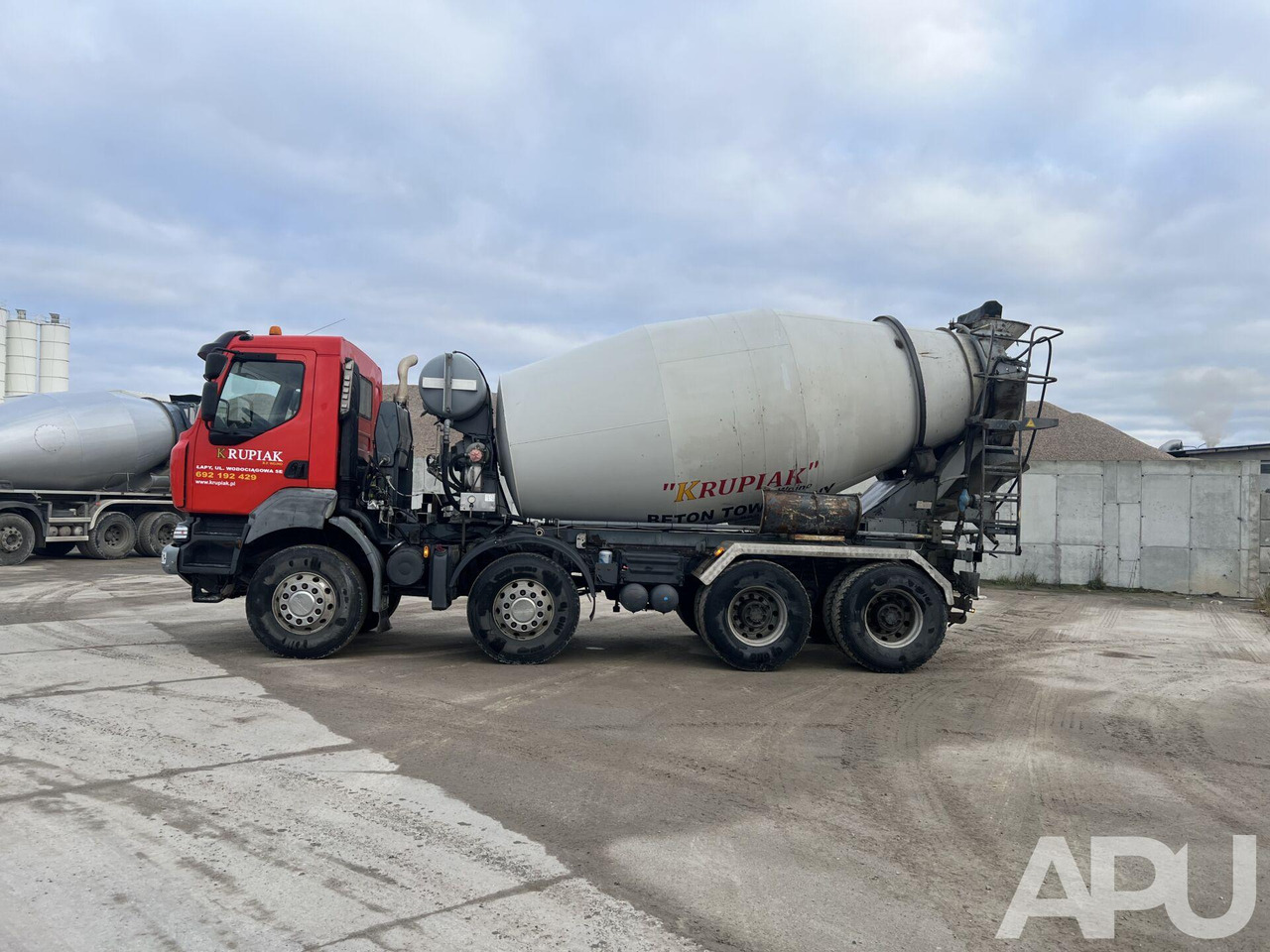 RENAULT KERAX + KIPPER - Camião betoneira: foto 2 RENAULT KERAX + KIPPER - Camião betoneira: foto 2