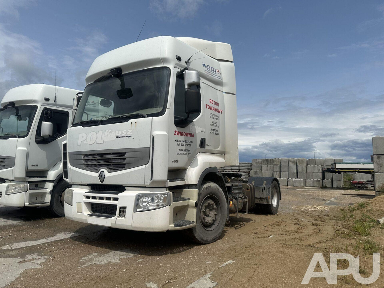 RENAULT PREMIUM 460 - Tractor: foto 2 RENAULT PREMIUM 460 - Tractor: foto 2