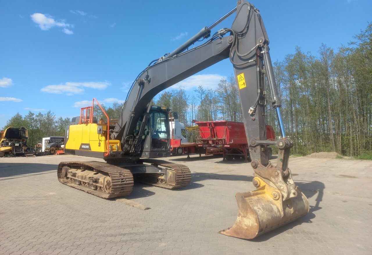 Volvo EC 220EL - Escavadora de rastos: foto 3 Volvo EC 220EL - Escavadora de rastos: foto 3