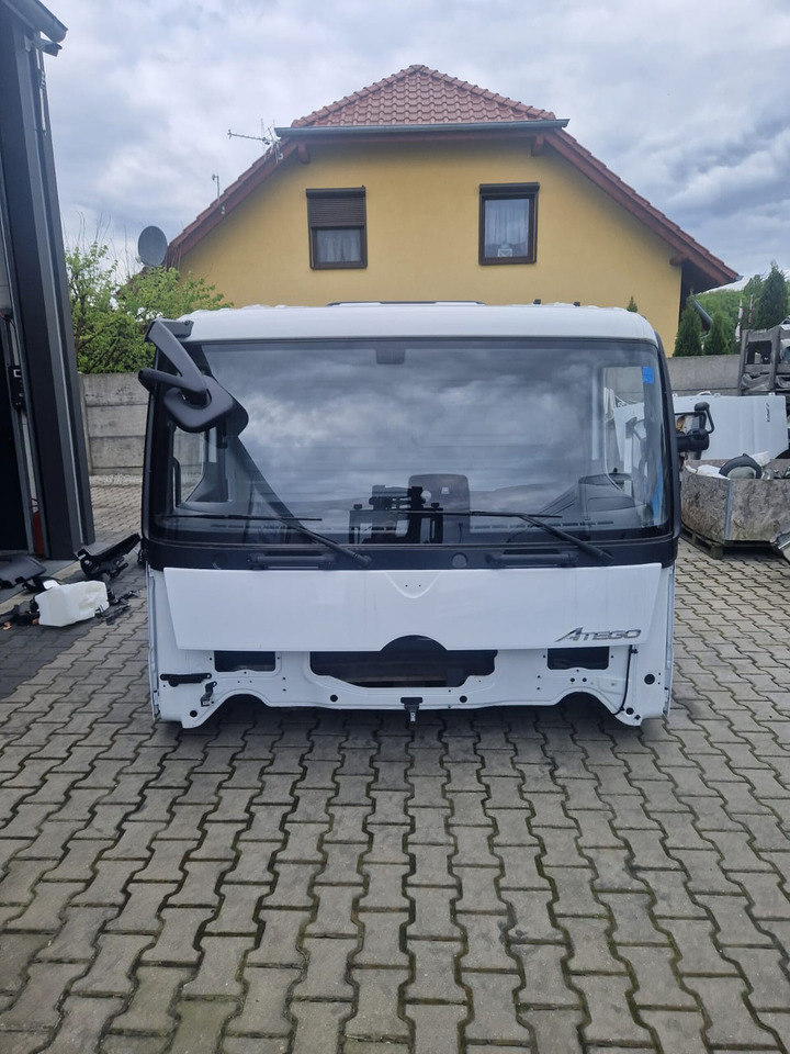 MB ATEGO CABINE EURO 6 TUNEL VOOR 6 CYL.MOTOR WITHOUT SEAT 000074 - Cabine por Camião: foto 1 MB ATEGO CABINE EURO 6 TUNEL VOOR 6 CYL.MOTOR WITHOUT SEAT 000074 - Cabine por Camião: foto 1