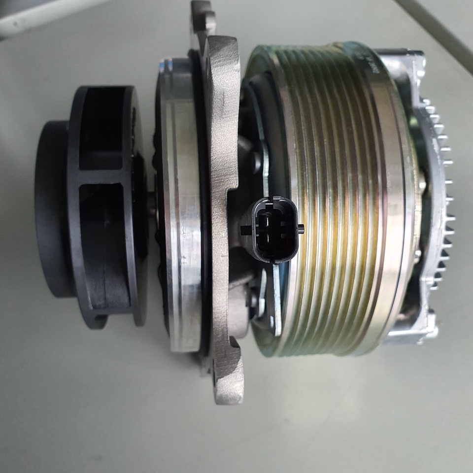 WATERPOMP DAF XF/CF EURO 6 XF 106 2104578R 1949540 - Bomba de refrigeração por Camião: foto 2 WATERPOMP DAF XF/CF EURO 6 XF 106 2104578R 1949540 - Bomba de refrigeração por Camião: foto 2
