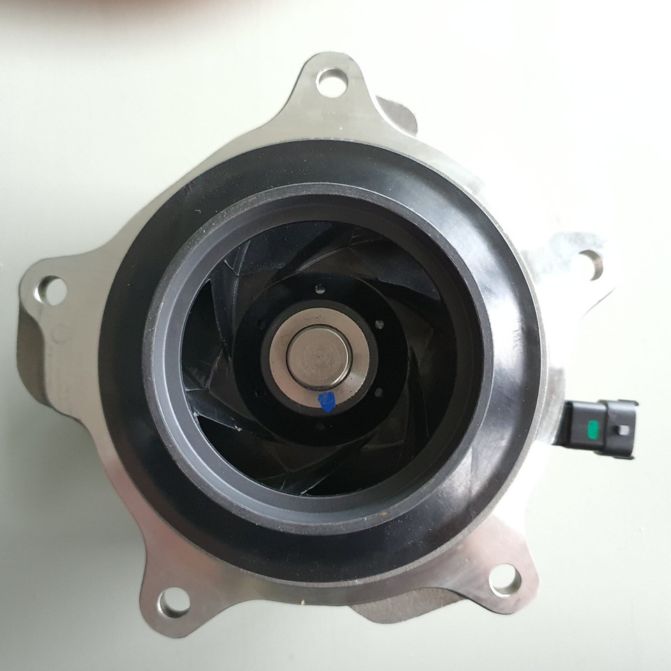 WATERPOMP DAF XF/CF EURO 6 XF 106 2104578R 1949540 - Bomba de refrigeração por Camião: foto 5 WATERPOMP DAF XF/CF EURO 6 XF 106 2104578R 1949540 - Bomba de refrigeração por Camião: foto 5