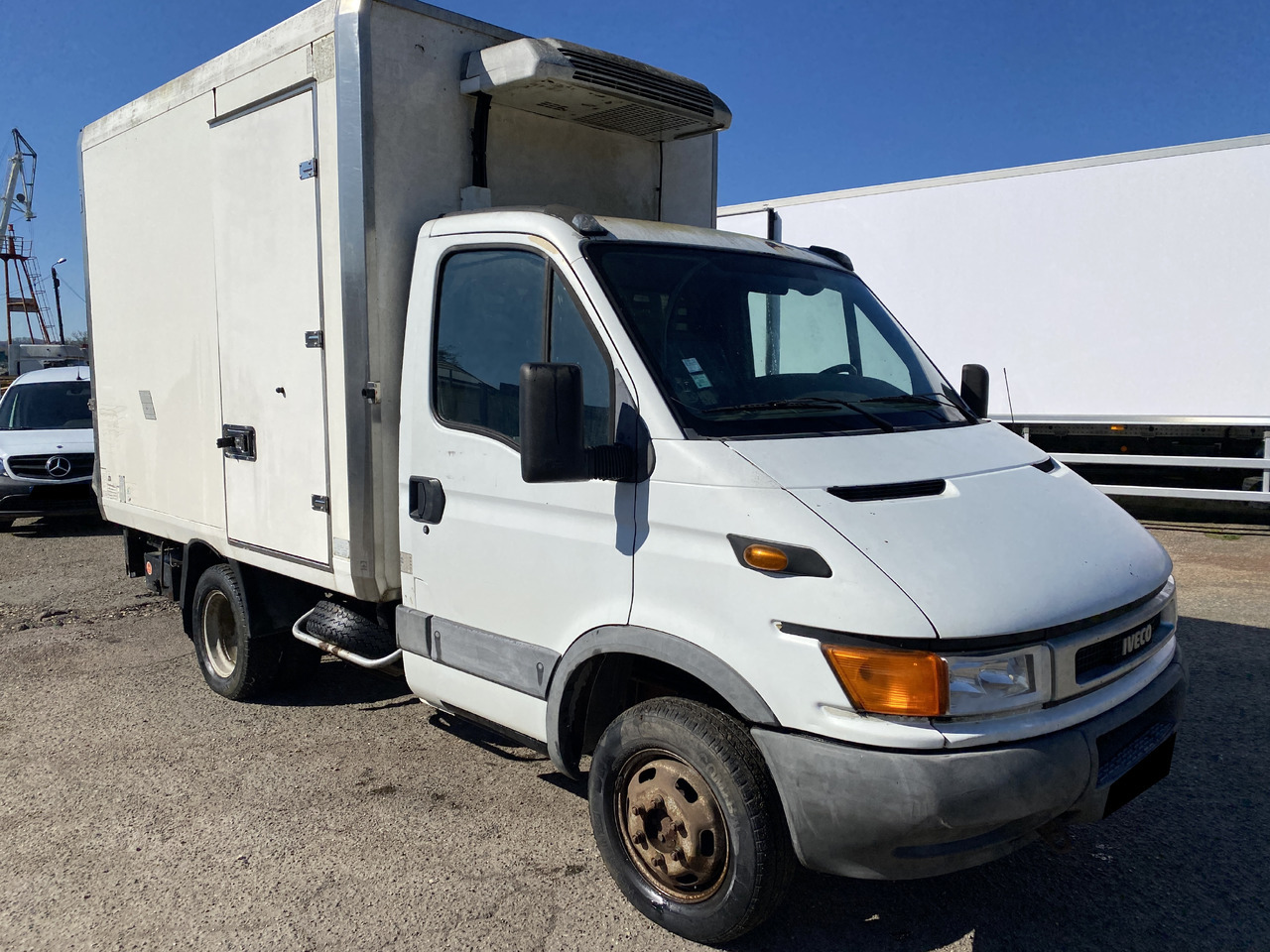 Iveco 35C11 - Carrinha frigorífica: foto 3 Iveco 35C11 - Carrinha frigorífica: foto 3