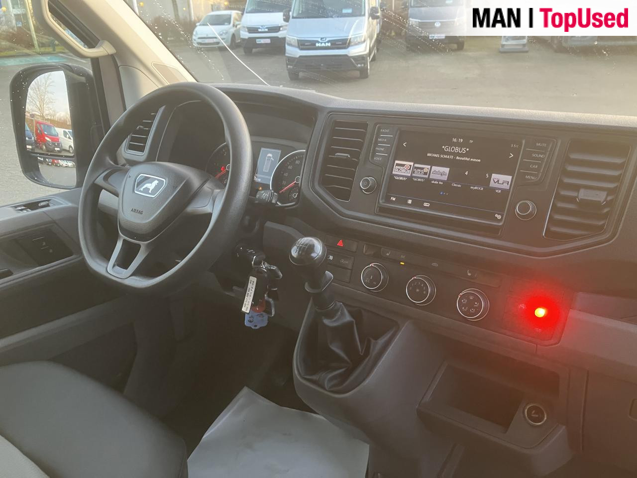 MAN TGE 3.180 4X2F SB - Furgão: foto 3 MAN TGE 3.180 4X2F SB - Furgão: foto 3