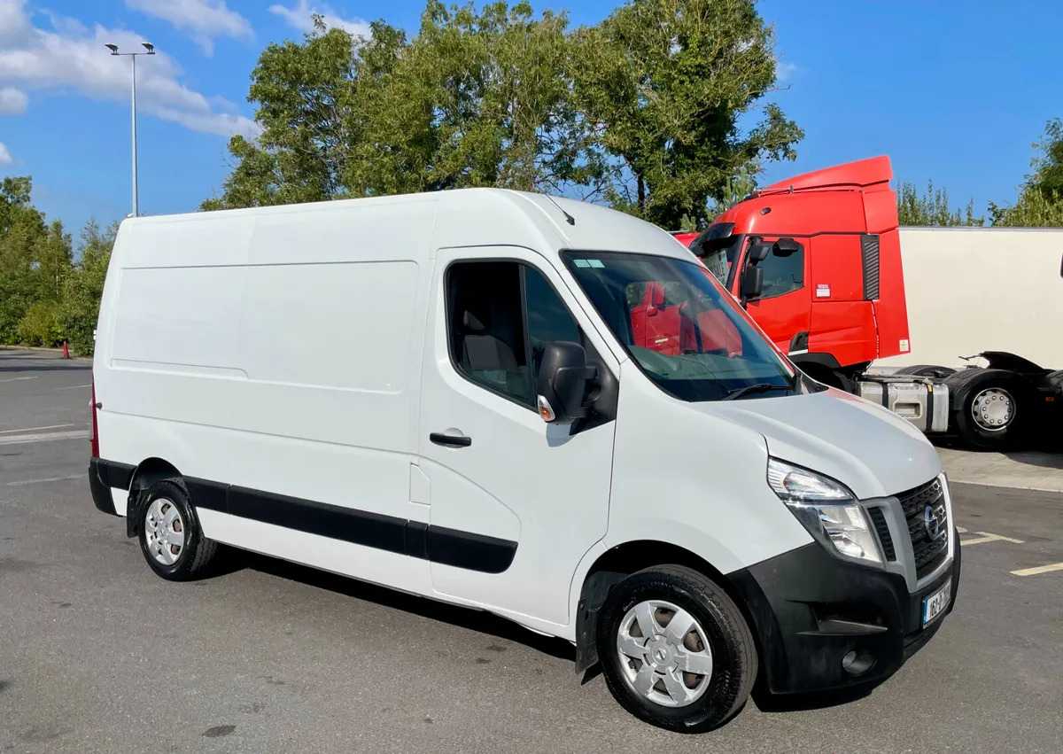 2016 Nissan NV400 - Furgão: foto 2 2016 Nissan NV400 - Furgão: foto 2