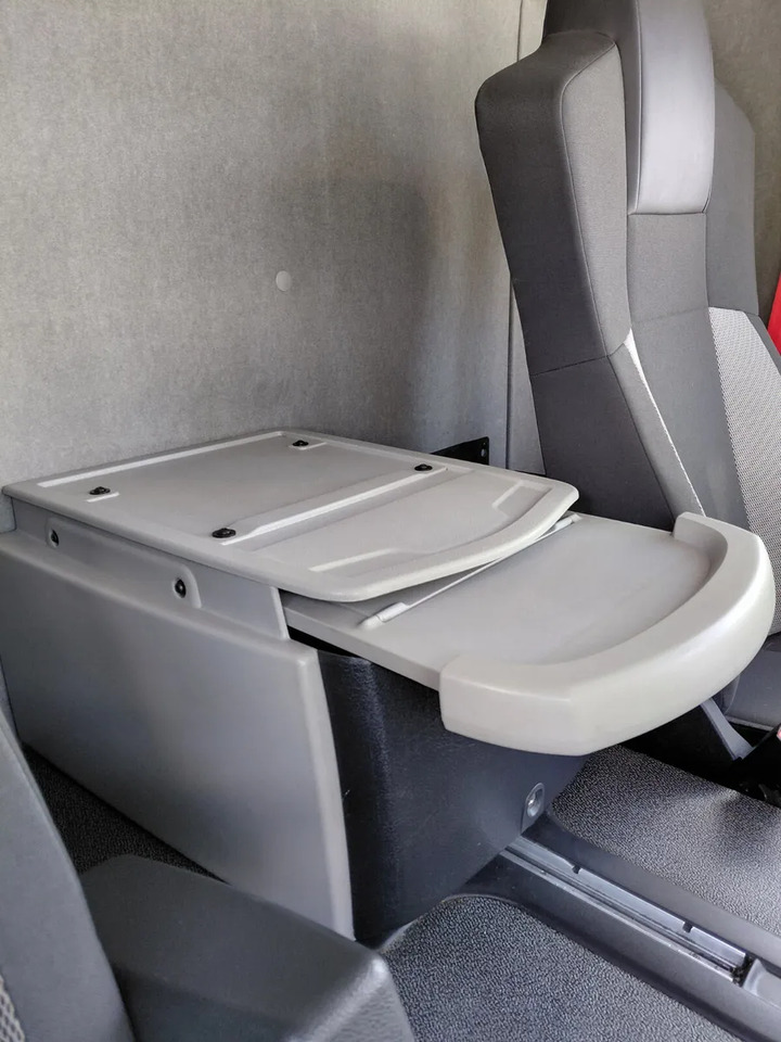 2019 Renault D 12T - Camião furgão: foto 5 2019 Renault D 12T - Camião furgão: foto 5