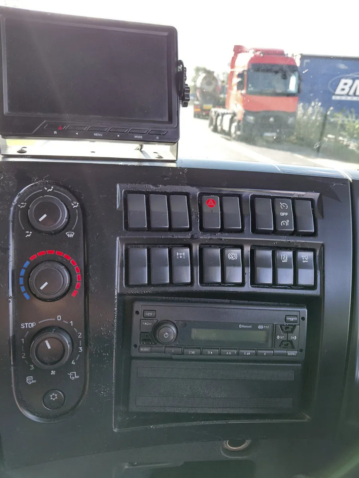 2019 Renault D 18T - Camião furgão: foto 2 2019 Renault D 18T - Camião furgão: foto 2