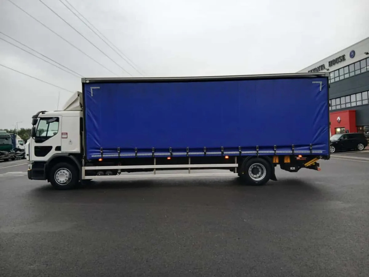 2020 Renault D18 Wide Curtainsider - Camião de lona: foto 4 2020 Renault D18 Wide Curtainsider - Camião de lona: foto 4