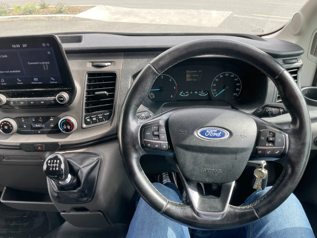 2021 Low Mileage Ford Transit 350L Trend - Furgão: foto 4 2021 Low Mileage Ford Transit 350L Trend - Furgão: foto 4