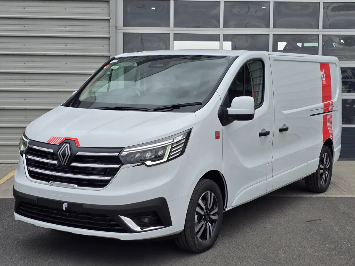 Furgão novo NEW Renault Trafic Exclusive 170BHP/150BHP Manual White: foto 11