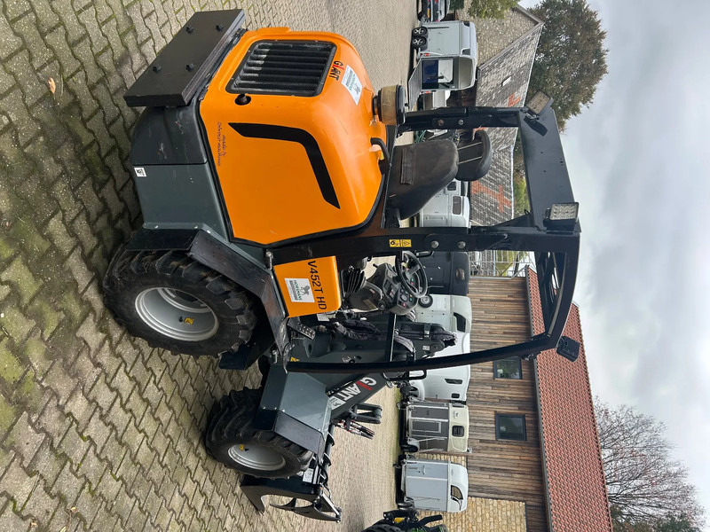 Giant V452T HD - Pá carregadora: foto 4 Giant V452T HD - Pá carregadora: foto 4