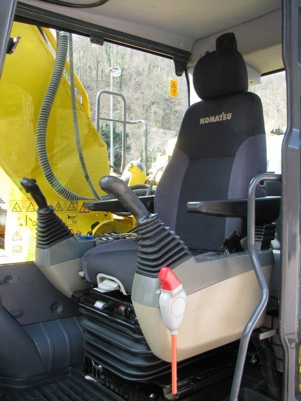 Escavadora de rastos Komatsu PC 240 NLC-10 TOP stroj: foto 21