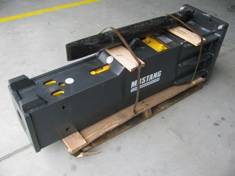 Mustang HM1302 NOVO teža 800kg - Martelo hidráulico por Máquina de construção: foto 1 Mustang HM1302 NOVO teža 800kg - Martelo hidráulico por Máquina de construção: foto 1