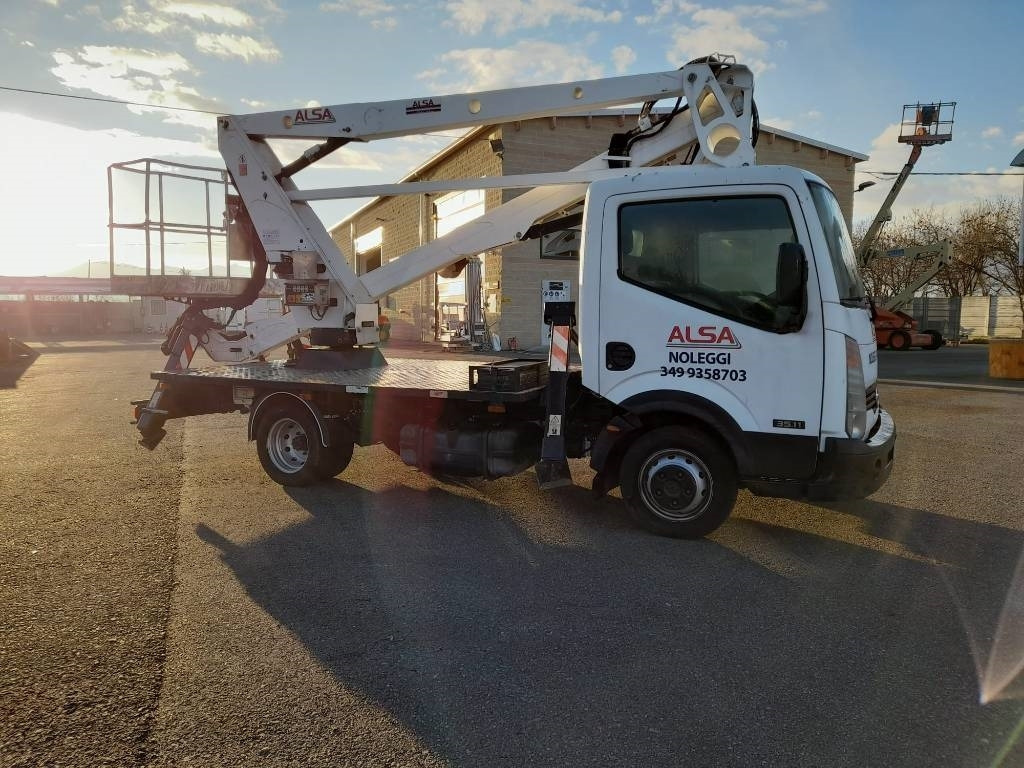 Caminhão com plataforma aérea Oil & Steel 189: foto 19