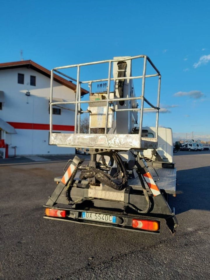 Caminhão com plataforma aérea Oil & Steel 189: foto 15