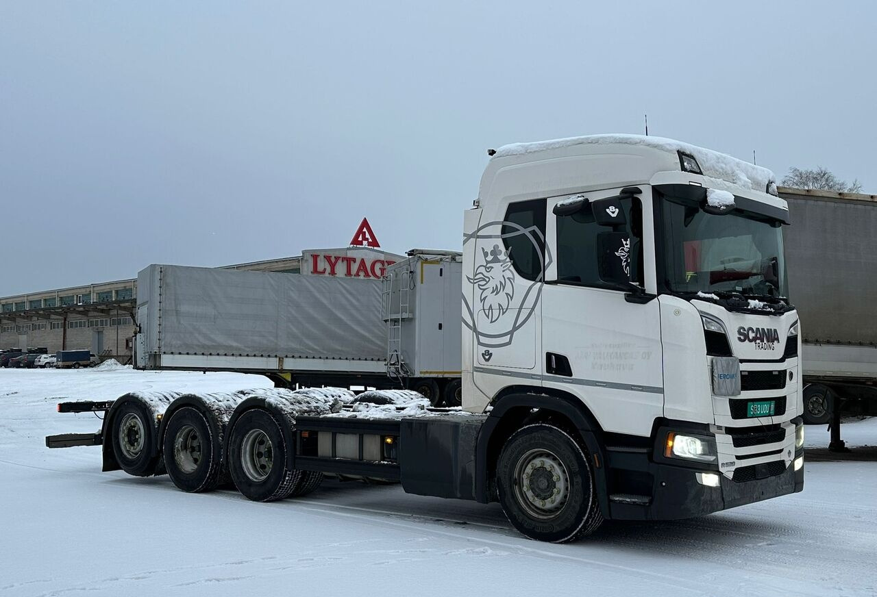 Scania R520 8x4 ADR - Camião chassi: foto 2 Scania R520 8x4 ADR - Camião chassi: foto 2
