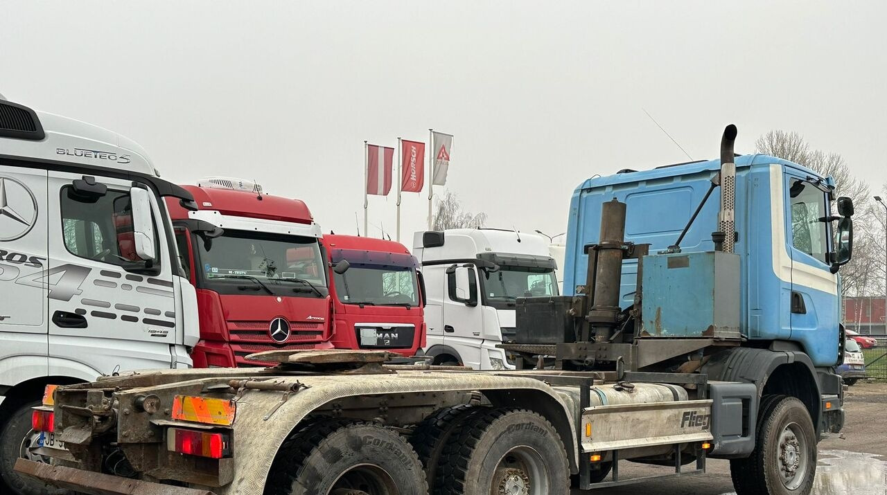Scania 124C 6x6 steel - Tractor: foto 4 Scania 124C 6x6 steel - Tractor: foto 4