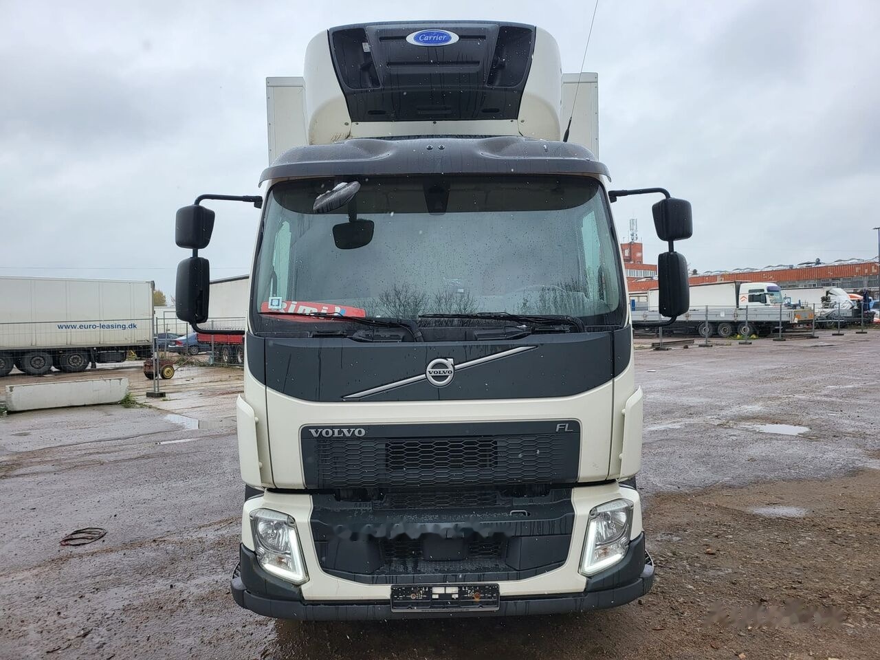 Volvo FL 280 - Camião frigorífico: foto 2 Volvo FL 280 - Camião frigorífico: foto 2