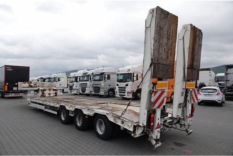 ACTM NACZEPA LAWETA / NISKOPODWOZIOWE / NAJAZDY HYDRAULICZNE / 13,6 M - Semi-reboque baixa: foto 4 ACTM NACZEPA LAWETA / NISKOPODWOZIOWE / NAJAZDY HYDRAULICZNE / 13,6 M - Semi-reboque baixa: foto 4