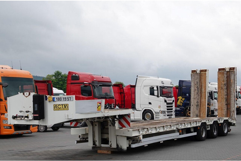 ACTM NACZEPA LAWETA / NISKOPODWOZIOWE / NAJAZDY HYDRAULICZNE / 13,6 M - Semi-reboque baixa: foto 2 ACTM NACZEPA LAWETA / NISKOPODWOZIOWE / NAJAZDY HYDRAULICZNE / 13,6 M - Semi-reboque baixa: foto 2