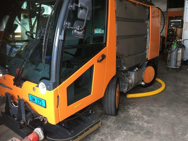 AEBI SCHMIDT Úttisztító - Varredora urbana: foto 3 AEBI SCHMIDT Úttisztító - Varredora urbana: foto 3