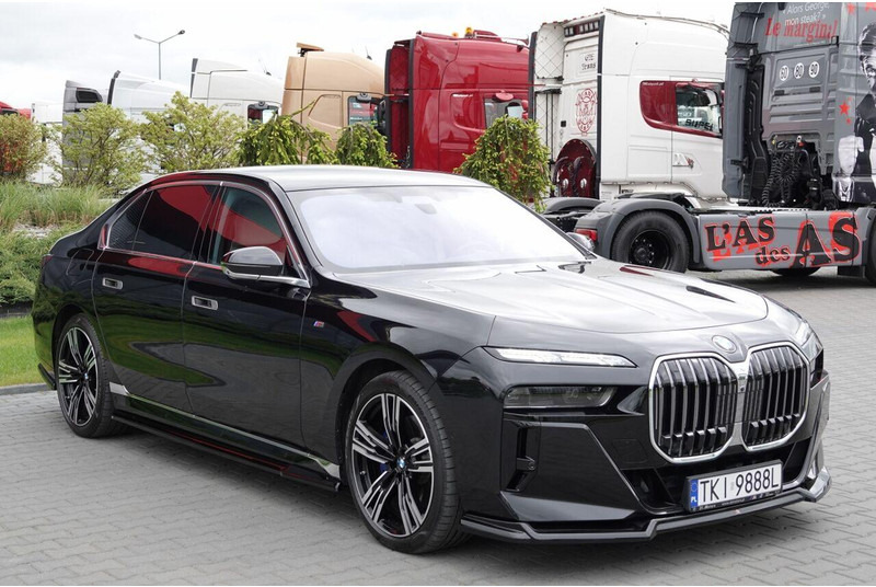 BMW 7 xDrive M Sport - Sedan: foto 3 BMW 7 xDrive M Sport - Sedan: foto 3