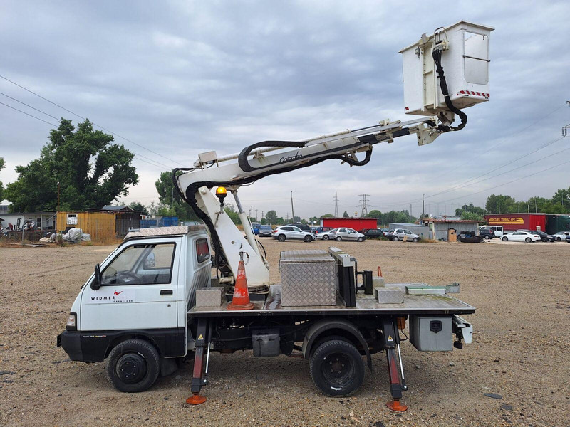 Piaggio Porter Maxxi 1,3 - Lifting Basket 14m - Camião, Camião grua: foto 5 Piaggio Porter Maxxi 1,3 - Lifting Basket 14m - Camião, Camião grua: foto 5