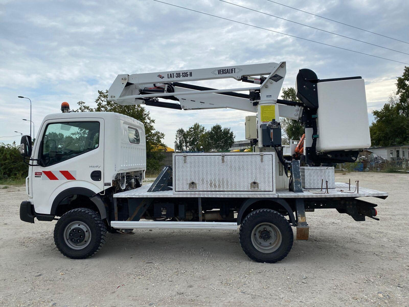 Renault Maxity 150 dxi 4x4 - Versalift Lifting Basket - 3,5t - Camião, Camião grua: foto 5 Renault Maxity 150 dxi 4x4 - Versalift Lifting Basket - 3,5t - Camião, Camião grua: foto 5