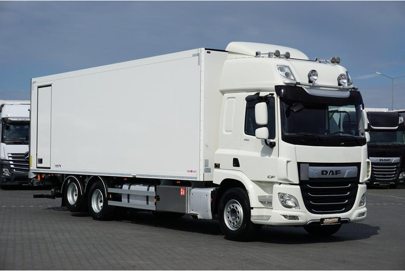 DAF CF 450 / E 6 / ACC / CHŁODNIA + WINDA / 21 PALET / MULTITEMPERAT - Camião frigorífico: foto 2 DAF CF 450 / E 6 / ACC / CHŁODNIA + WINDA / 21 PALET / MULTITEMPERAT - Camião frigorífico: foto 2