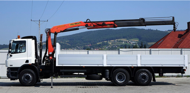 DAF CF 75.310 - Camião de caixa aberta/ Plataforma, Camião grua: foto 3 DAF CF 75.310 - Camião de caixa aberta/ Plataforma, Camião grua: foto 3