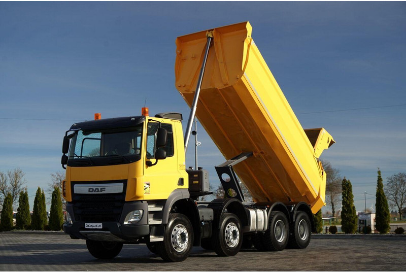 DAF CF 85.410 / 8x4 / WYWROTKA TYLNOZSYPOWA / HYDROKLAPA / OPONY 1 - Camião basculante: foto 4 DAF CF 85.410 / 8x4 / WYWROTKA TYLNOZSYPOWA / HYDROKLAPA / OPONY 1 - Camião basculante: foto 4