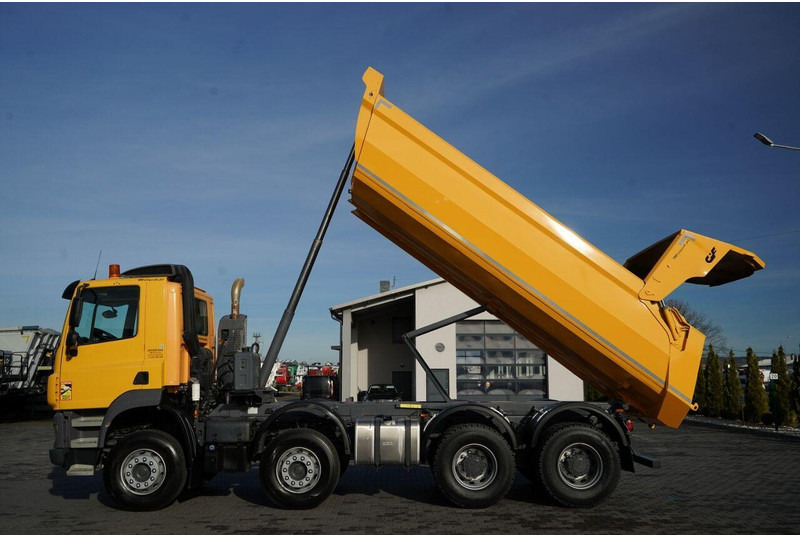 DAF CF 85.410 / 8x4 / WYWROTKA TYLNOZSYPOWA / HYDROKLAPA / OPONY 1 - Camião basculante: foto 5 DAF CF 85.410 / 8x4 / WYWROTKA TYLNOZSYPOWA / HYDROKLAPA / OPONY 1 - Camião basculante: foto 5