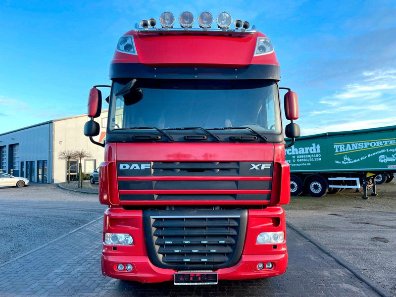 DAF XF 105.460 2-Stock Finkl Viehaufbau / Lenkachs - Camião transporte de gado: foto 3 DAF XF 105.460 2-Stock Finkl Viehaufbau / Lenkachs - Camião transporte de gado: foto 3