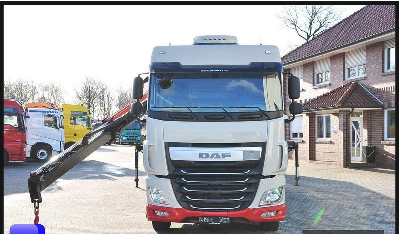 DAF XF 440 - Camião de caixa aberta/ Plataforma, Camião grua: foto 2 DAF XF 440 - Camião de caixa aberta/ Plataforma, Camião grua: foto 2