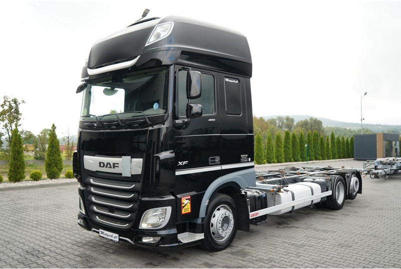 DAF XF 480 / BDF / 6X2 / SSC / I-PARK COOL / OŚ PODNOSZONA / PO KONT - Camião de lona: foto 1 DAF XF 480 / BDF / 6X2 / SSC / I-PARK COOL / OŚ PODNOSZONA / PO KONT - Camião de lona: foto 1