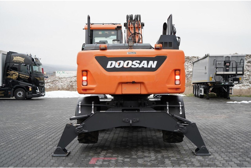 Doosan DX 140W / KOPARKA KOŁOWA / JOYSTICK / POWERTILT OBROTNICA - Escavadeira de rodas: foto 4 Doosan DX 140W / KOPARKA KOŁOWA / JOYSTICK / POWERTILT OBROTNICA - Escavadeira de rodas: foto 4