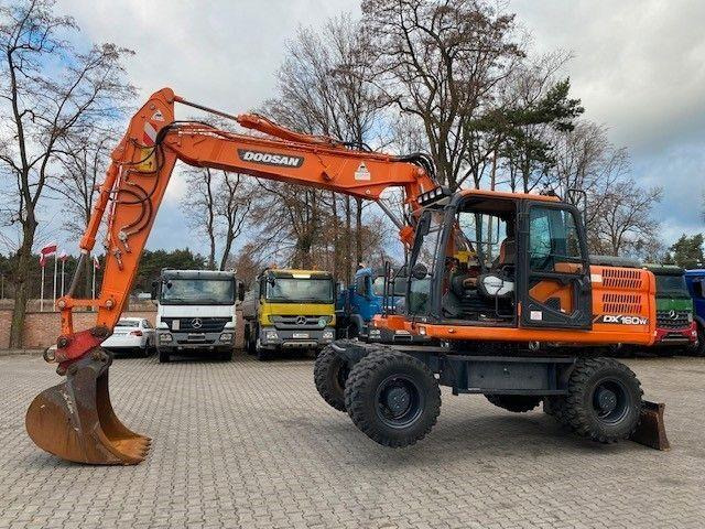 Doosan DX 160 W-3 - Escavadeira de rodas: foto 5 Doosan DX 160 W-3 - Escavadeira de rodas: foto 5