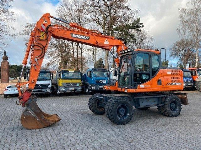 Doosan DX 160 W-3 - Escavadeira de rodas: foto 1 Doosan DX 160 W-3 - Escavadeira de rodas: foto 1