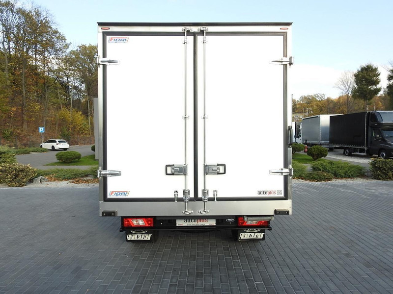 Leasing de Ford TRANSIT CHŁODNIA KONTENER -10*C ZASILANIE 230V TEMPOMAT KLIMATYZ Ford TRANSIT CHŁODNIA KONTENER -10*C ZASILANIE 230V TEMPOMAT KLIMATYZ: foto 11 Leasing de Ford TRANSIT CHŁODNIA KONTENER -10*C ZASILANIE 230V TEMPOMAT KLIMATYZ Ford TRANSIT CHŁODNIA KONTENER -10*C ZASILANIE 230V TEMPOMAT KLIMATYZ: foto 11