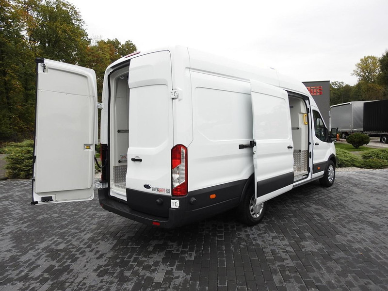 Ford TRANSIT FURGON CHŁODNIA 0*C FUNKCJA GRZANIA ZASILANIE 230V TEMP - Carrinha frigorífica: foto 3 Ford TRANSIT FURGON CHŁODNIA 0*C FUNKCJA GRZANIA ZASILANIE 230V TEMP - Carrinha frigorífica: foto 3