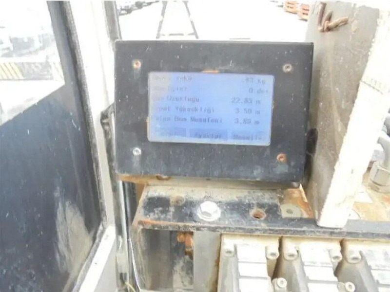 Caminhão com plataforma aérea Hino 700 3441 6X4 Emelőkosaras 22,8m: foto 16