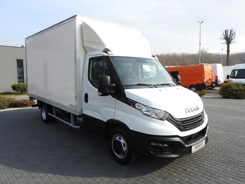 Iveco DAILY 35C16 KONTENER WINDA 8 PALET TEMPOMAT BLIŹNIACZE KOŁA KLIM - Carrinha de contentor: foto 4 Iveco DAILY 35C16 KONTENER WINDA 8 PALET TEMPOMAT BLIŹNIACZE KOŁA KLIM - Carrinha de contentor: foto 4