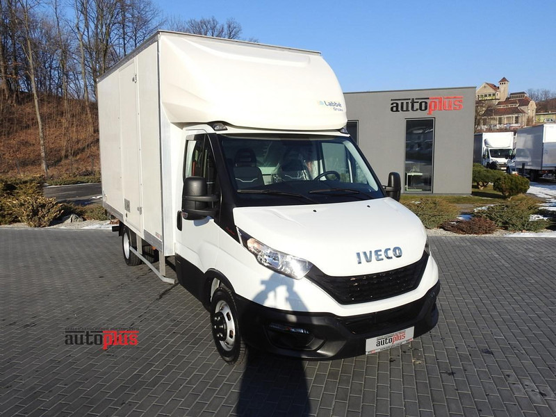 Iveco DAILY 35C16 KONTENER WINDA 8 PALET TEMPOMAT BLIŹNIACZE KOŁA KLIM - Carrinha de contentor: foto 1 Iveco DAILY 35C16 KONTENER WINDA 8 PALET TEMPOMAT BLIŹNIACZE KOŁA KLIM - Carrinha de contentor: foto 1
