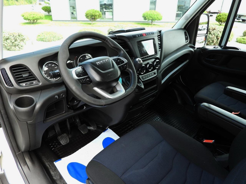 Iveco DAILY 35C16 WYWROTKA PODWÓJNA KABINA DOKA 6 MIEJSC TEMPOMAT NAWI - Carrinha basculante: foto 2 Iveco DAILY 35C16 WYWROTKA PODWÓJNA KABINA DOKA 6 MIEJSC TEMPOMAT NAWI - Carrinha basculante: foto 2